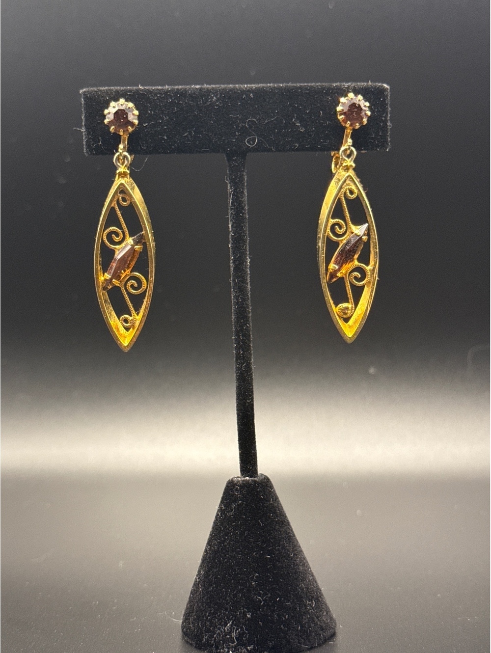 Vintage Gold Tone Amber Glass Filigree Dangle Clip On Earrings